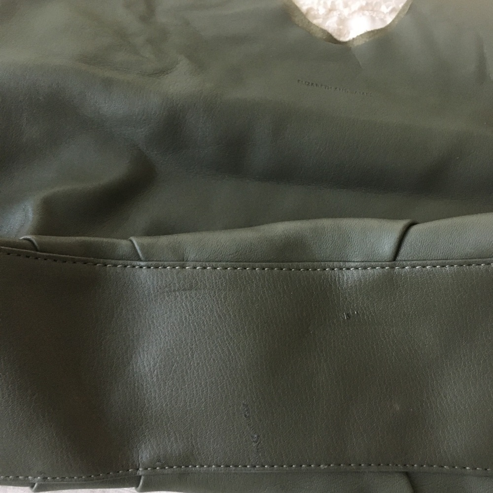Elizabeth & James Purse Green Knotted Hobo Bag Vegan Leather Slouchy Lightweight - Picture 6 of 7